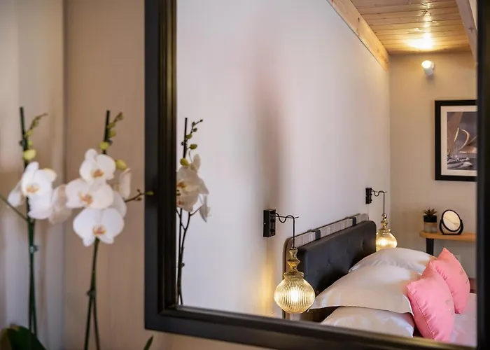 Viaggio Elegant Guest house 4*